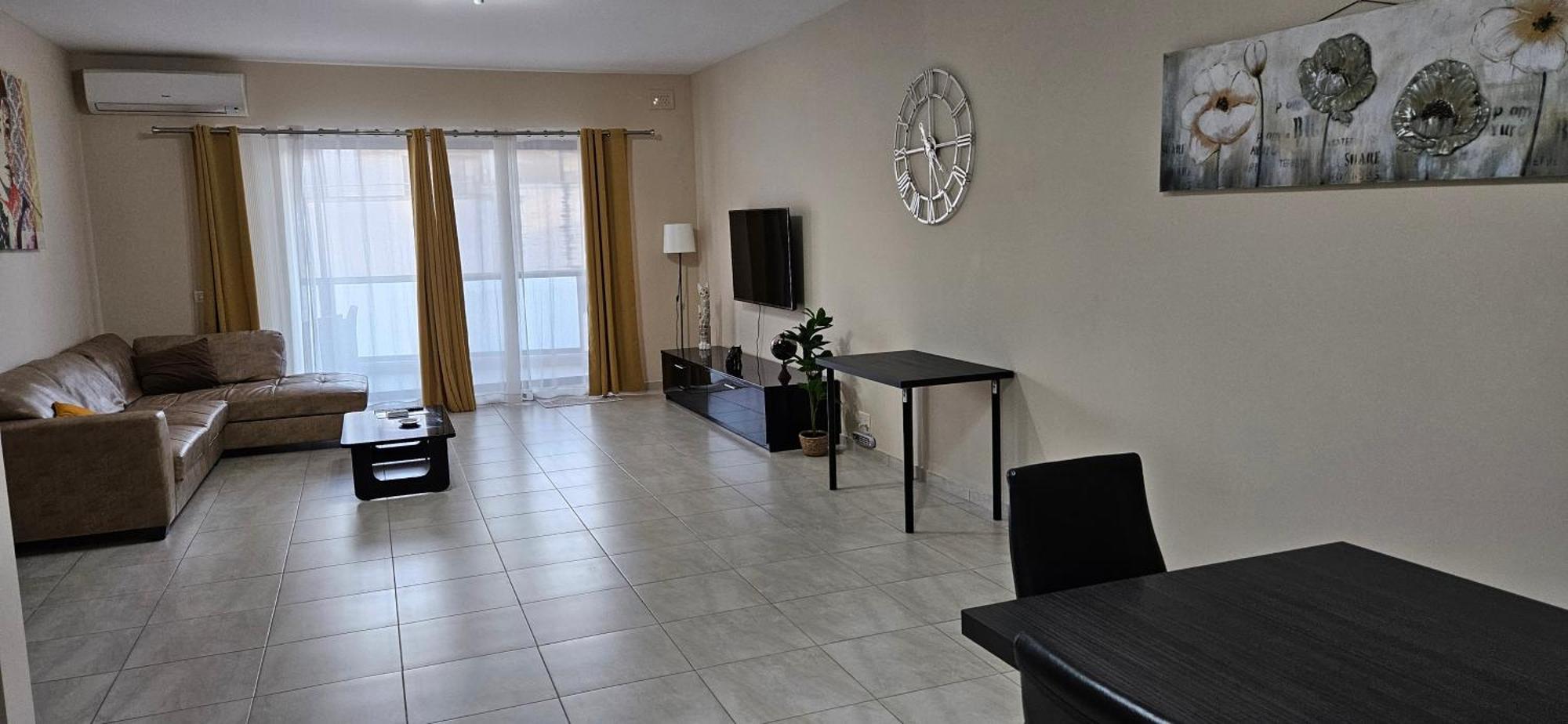 Large Apartment In Marsascala. Sleeps 6 Marsaskala Exteriér fotografie